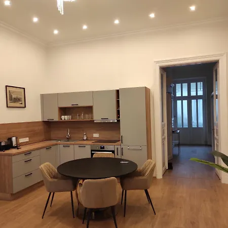 Westend Luxury Διαμέρισμα